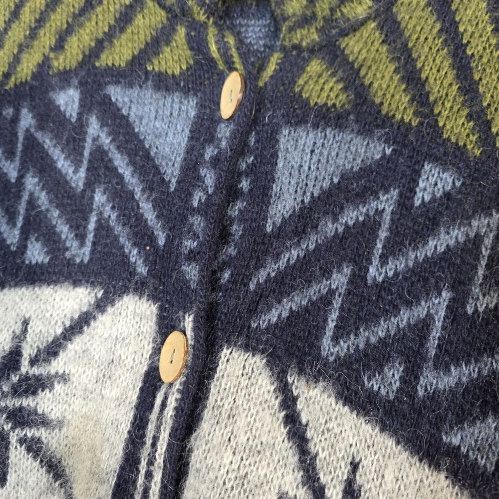 Icewear ASA Icelandic wool geometric Poncho - Picture 7 of 12